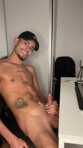 Brand New Masturbating Watching