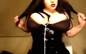 Big-Breasted Gothic BBW on Webcam