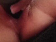 Provocando a mi marido enviándole este vídeo mientras trabaja con su jaula de castidad.