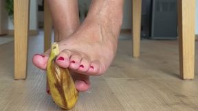 Banana Crushing Deluxe