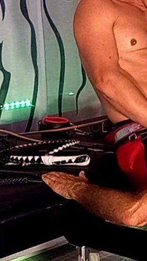 Cuckold Whipping Blowjob Cum Eating