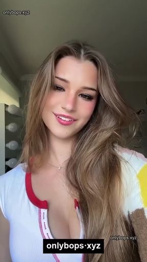 Amateur celebrity teen TikTok fame