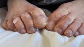 SPLASHED TOES PHOTO SLIDESHOW - HD