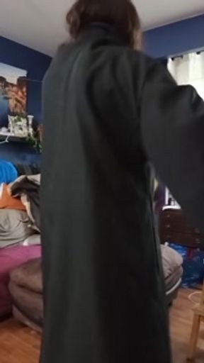 Dripping wet pussy dance and gape
