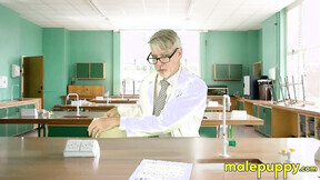 Daddy Richard Lennox does weird science experiments while farting