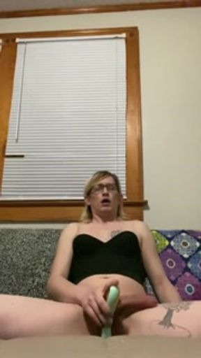 Trans cutie teases who? Into intense hands free Gasm.