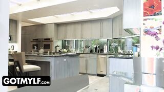 goddess Housewife Surprise Husband With Romantic Sex After Coming Home From Work