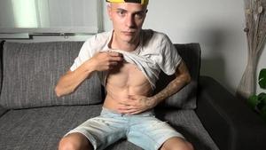 EastBoys.com: Solo amateur Ricky plowed hard