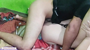 Jovencita Caliente le pide a su hermanastro que le tome fotos desnuda para enviarlas a su novio que esta de viaje, el hermanastro se calienta y la empieza a ver diferente / PARTE 2 / Chiquicandy / Le