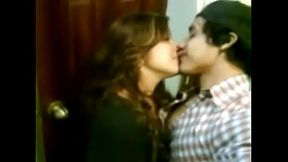 lahore boy &amp_ girl hot kiss