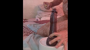 Nelsy bounces on a dildo that stands in for her beloved Ronny—who is away on a trip—but the urge to feel a huge cock inside her proves too strong; thinking of her man, she releases all her juices.