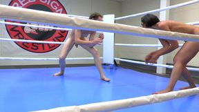 Cece Monroe V Sahara Knite