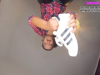 Gigantic hotty shows her stinky impure socks, perspired Adidas shoes likewise her insoles perspired feet