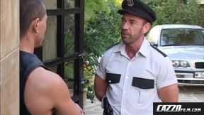 CAZZOfilm - A muscular policeman