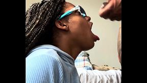 FUDI ESCONDIDO COM MEU PRIM0, E ELE GOZOU NA MINHA CARA