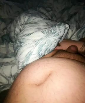 StepMom Shocked stapdaughter by handjob stepson dick in bed