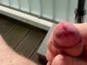POV: Wichsen in der Sonne mit überraschender Spermaentladung Part 1