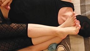 Hubby tongues Bunny's stinky toes clean, scrubbing scorching feet with fervent devotion