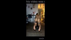 Unstaged Latina girlfriend shows off her big booty during naked workout