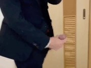 ges_katu 結婚式帰りにスーツで立ちオナニー 巨根からこぼれるザーメン デカマラ スーツ