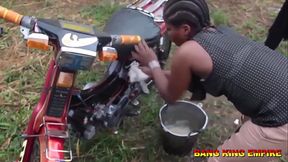 AFRICAN HOUSE WIFE CAUGHT CHEATING ON HER HUSBAND AS SHE WENT TO WASH MOTORCYCLE - THE GANGSTER EAT HER PUSSY ON HARDCORE