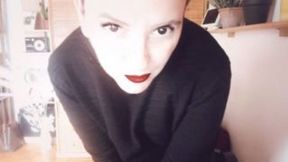 Sexy farts in black yoga pants avi