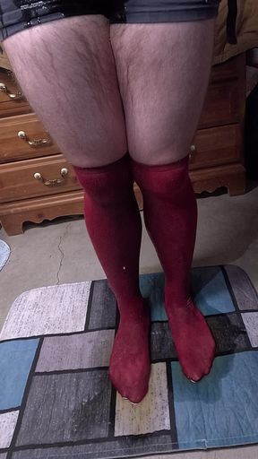 Ohmygosh watch my desperate pee accident in my ex gfs gray short shorts, maroon stockings, and...kitty rug