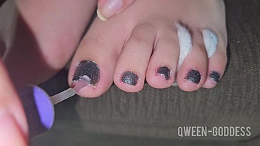 Doing my toenails pt10