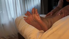 @Cashmonae5 blue pedi foot worship
