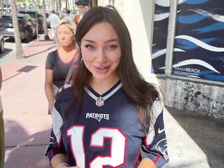 Sisi Rose bangs a Patriots player
