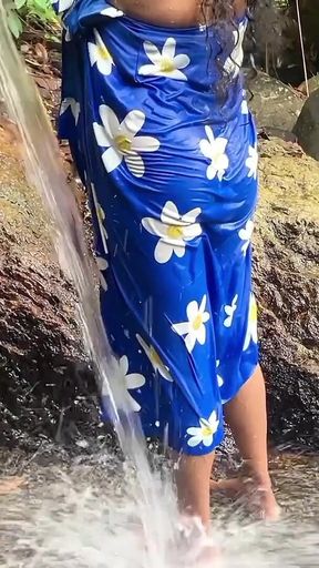 Sri Lankan Natural Girl Bathing