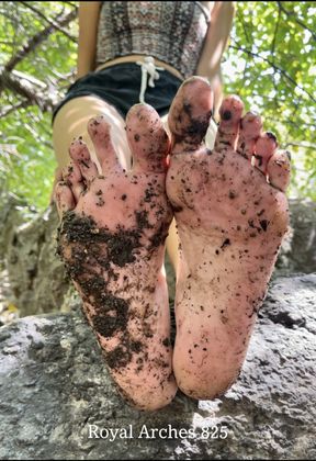 Lick 'Em Clean Loser | POV muddy soles