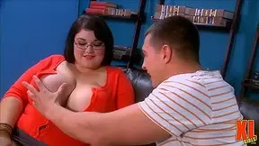 XL Chicks At The Office - XLGirls