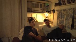 Muscle stud Tobias hammered by gorgeous Michael Delray