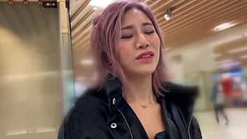 https://bit.ly/37QhXxF ハメ撮り 令和ギャルとSEX。酒とセックスしか勝たん。派手髪クール系ハスキーボイスでも、挿れられてるときはしっかりメスの声出るんですねエロい。パイパンスレンダー艶ボディでTバックが映える美尻。本能むき出しの激しいピストンで、子宮口にゴンゴン亀頭をぶつけたがる自己中ワガママセックス！