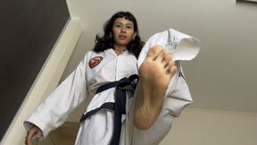 TKD GIRLFRIEND KICKS POV