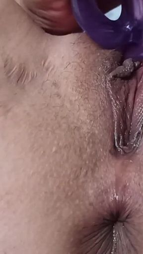 Pussy Masturbation in Bedroom