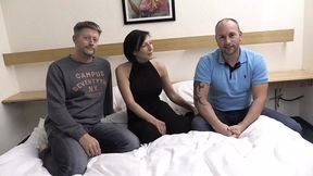 Tattooed MILF Lexxi gets a 3some