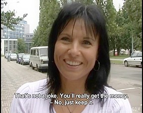 CZECH STREETS - LENKA