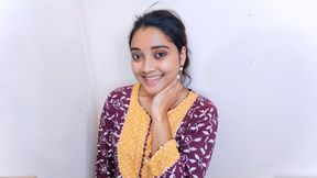 My hot beautiful Bhabhi offer me to have sex with her bcz my big brother can't satisfy her on bed