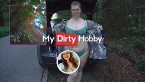 Brunette babe gets her tight pussy filled with a big German dong outdoors
