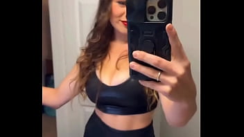 Good Morning ? ️? Happy Fkn&rsquo_ FriYAY! #gymgirl #fitnesslifestyle #nsfw #fitnssmodel #tightsvideos