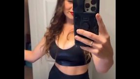 Good Morning ? ️? Happy Fkn&rsquo_ FriYAY! #gymgirl #fitnesslifestyle #nsfw #fitnssmodel #tightsvideos