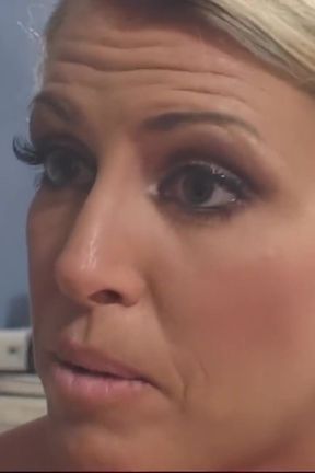 Hot Young Chelsea Zinn Wants to Feel Orgasm Explode Inside Her