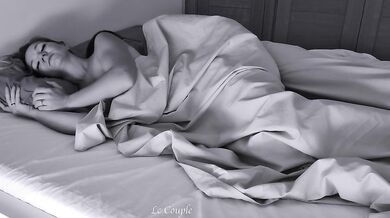 Sticking your dick into wife's pussy early morning is best wake up ever - LOUD MOANING AND CUMSHOT