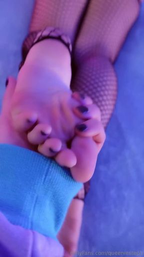 Queenie - Girl On Girl Action