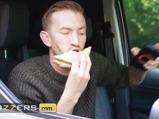 BRAZZERS - Bonnie Blue Launches A Wicked Social Media Hunt, Letting Fortunate Danny Screw His Much loved Influencer