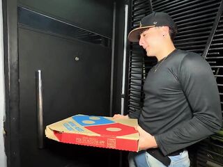 2 Marvelous Colombian Angels Order Pizza Delivery. They Pay for the Service with a Three-some Screw!