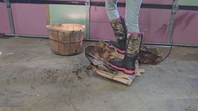 Chrissy hunting boot basket smash