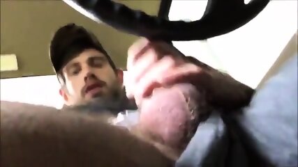 str8 muscle with big blue eyes precum in car 2